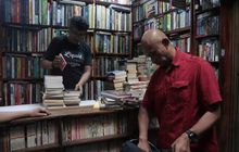 Melongok Pasar Buku Palasari, Surganya Para Pencinta Buku