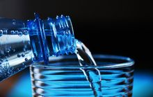 7 Waktu Terbaik Minum Air Putih, Baik bagi Kesehatan