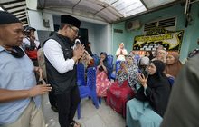 Ridwan Kamil Melayat ke Rumah Duka Amira,  Korban Hanyut di Curug Kembar  