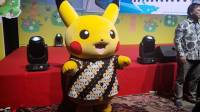 Pokemon Air Adventure Hadir di Indonesia, Tampilkan Maskot Pikachu Mengenakan Kemeja Batik
